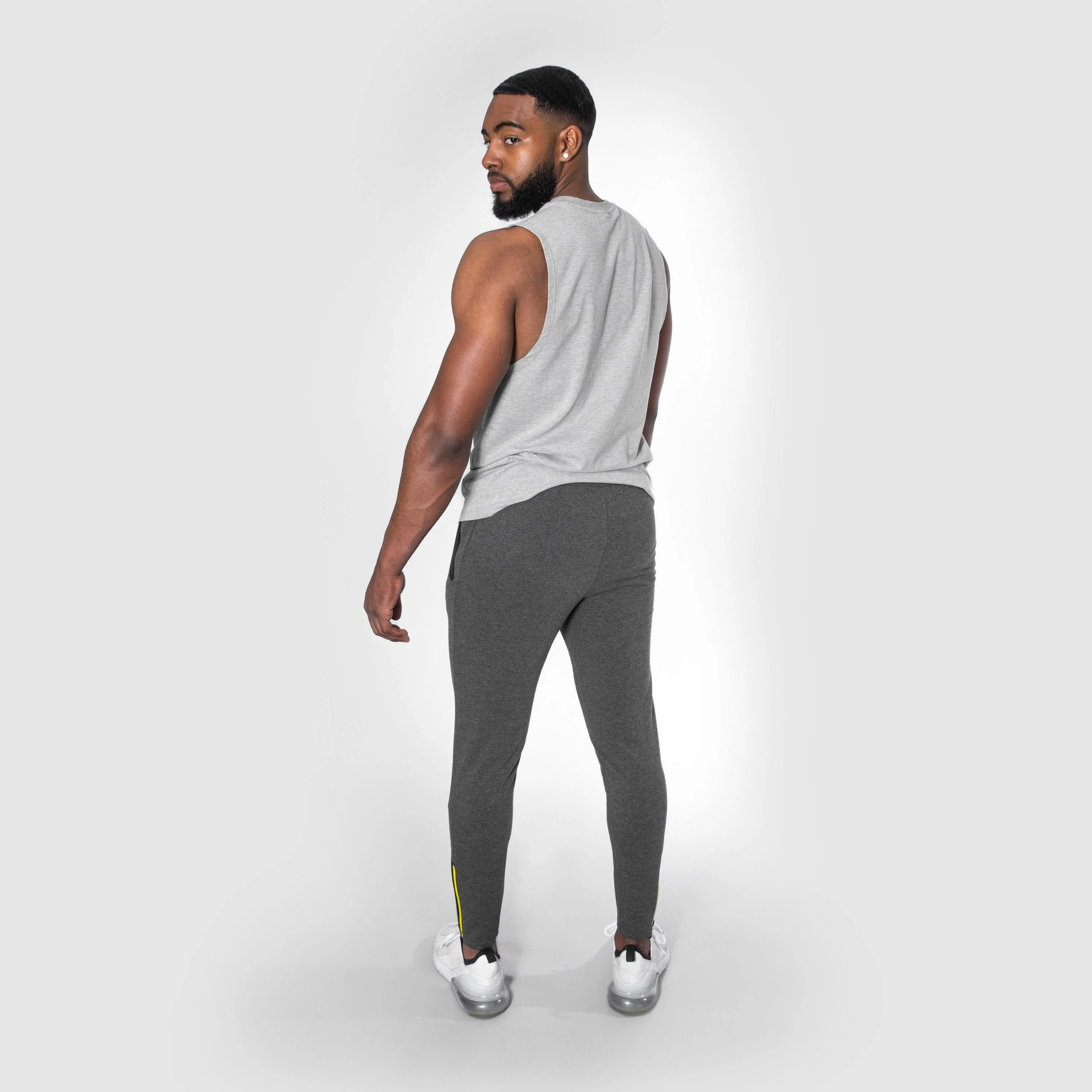 Essential form Tank Top - Image 3