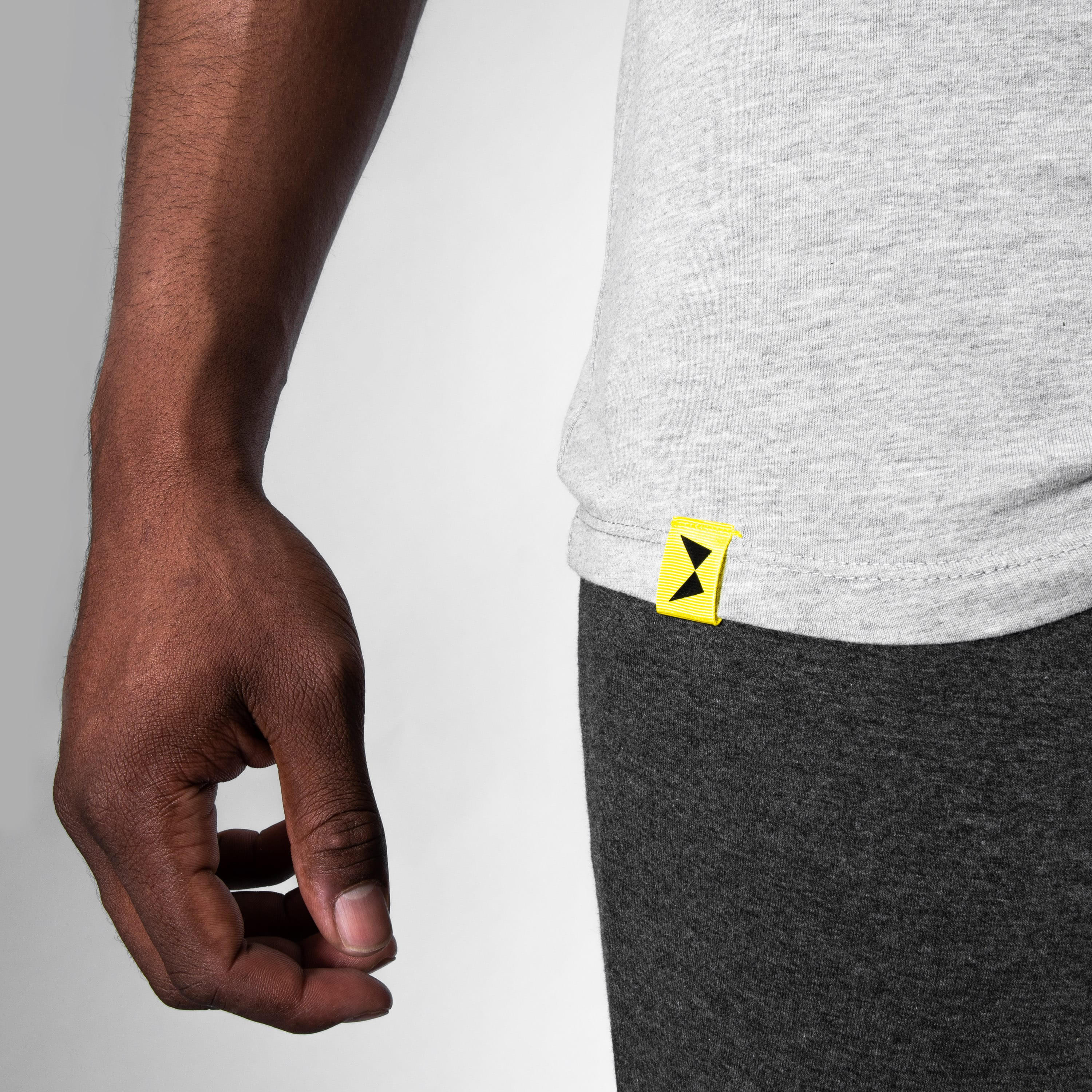 Essential form Tank Top - Image 4