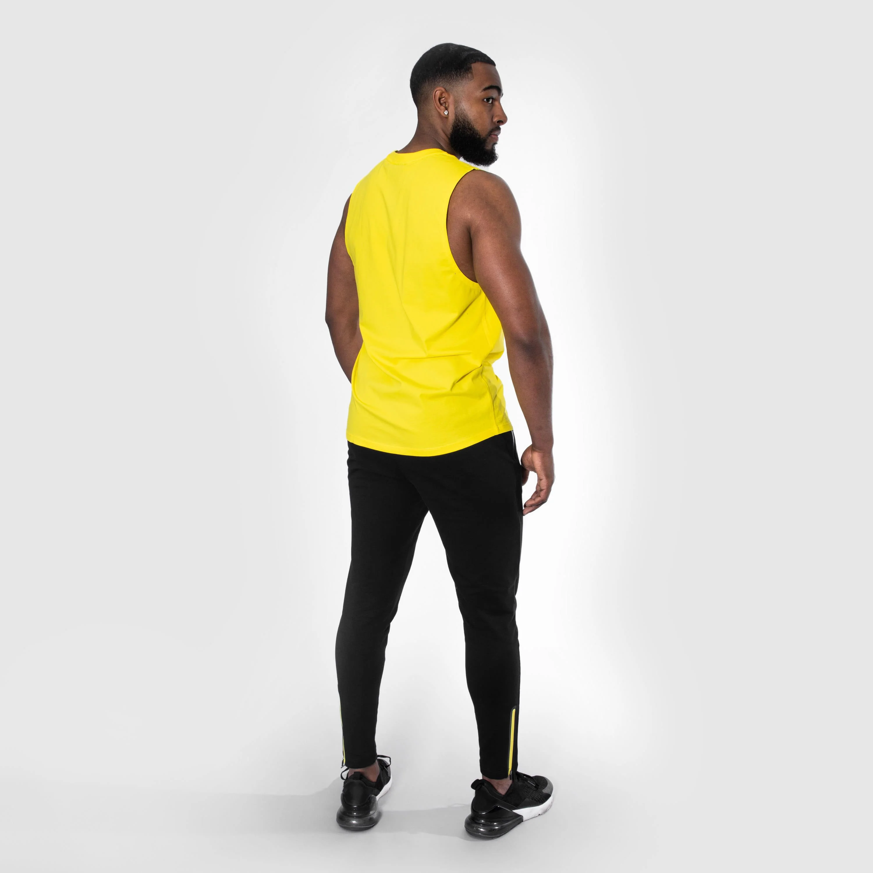 Essential form Tank Top - Image 3